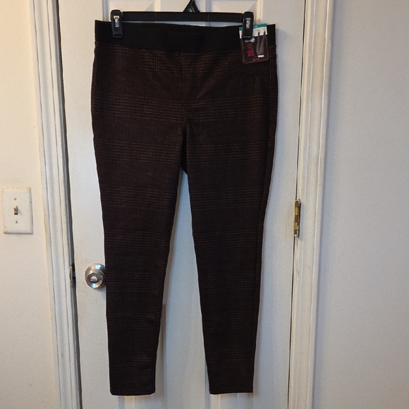 No Boundaries Jeggings - Picture 1 of 8